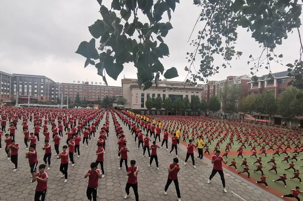 嵩山少林畢業(yè)出路,到嵩山少林學(xué)武,到少林學(xué)武,少林武校有前途什么