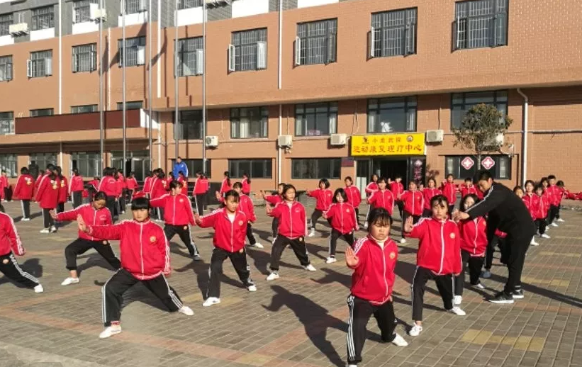 河南登封少林武校的具體位置在哪里？