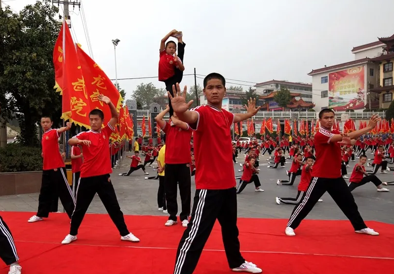 把孩子送到河南文武學(xué)校好嗎?小孩子去武校好不好？