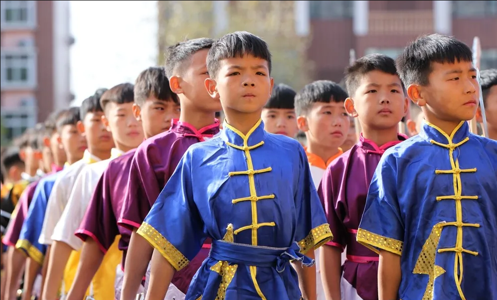 少兒學(xué)習(xí)武術(shù)對(duì)身體素質(zhì)有哪些幫助？