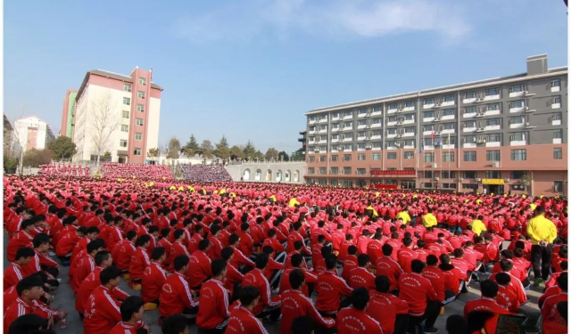 嵩山少林文武學(xué)校在哪里報名？哪種報名方式較方便？
