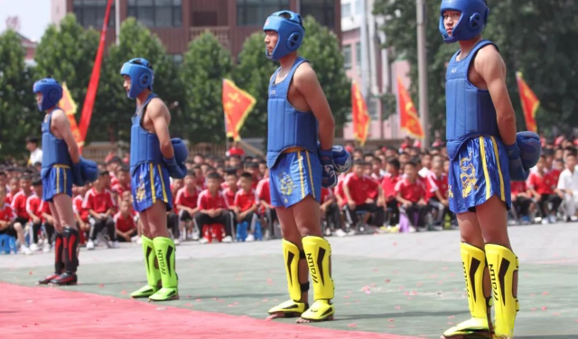 河南少林武校從六歲到十八歲學(xué)費多少錢？