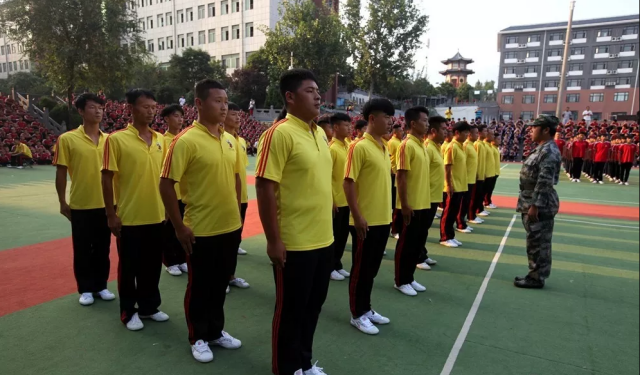 登封少林武校明年招收學(xué)費(fèi)多少錢？什么時候開始招生？