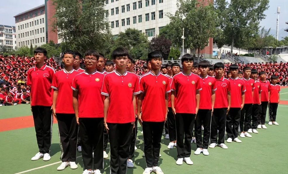 想去嵩山少林武校怎么報名？2023年收費(fèi)標(biāo)準(zhǔn)是多少？