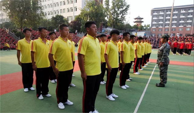 嵩山少林武術(shù)學(xué)校地址在哪里？河南少林學(xué)校安全有保障嗎？