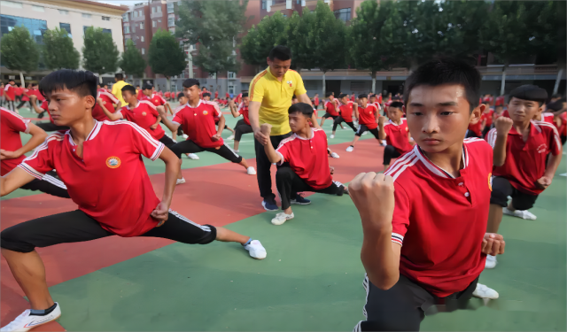 河南哪個少林文武學(xué)校比較好？報名少林文武學(xué)校有哪些要求？