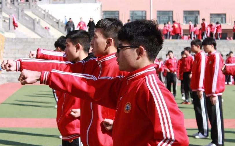 嵩山少林武校報名流程是怎樣的？全國統(tǒng)一招生條件嗎？