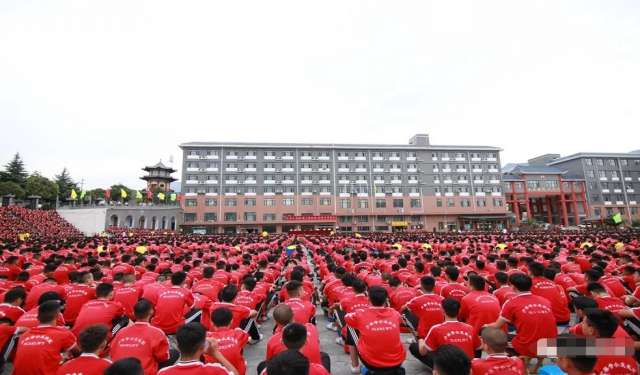 在少林武校上學(xué)什么時(shí)候能玩手機(jī)