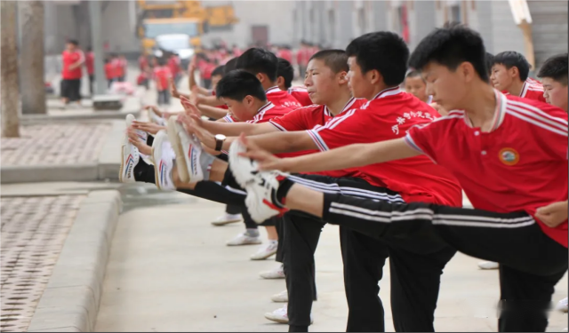 河南少林小龍文武學(xué)校一年多少學(xué)費？年度學(xué)費詳解與價值洞察