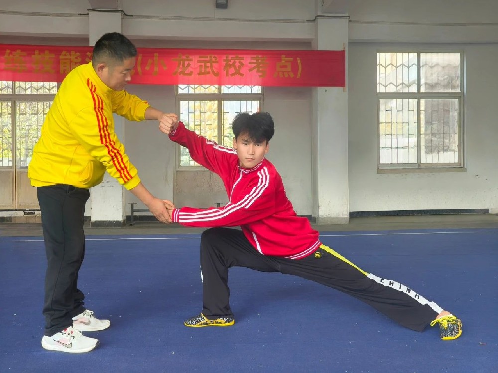 文武教育中的楷模：河南少林武?，F全面招生