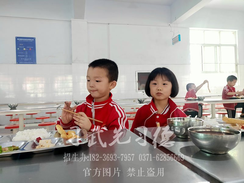 河南少林文武學(xué)校學(xué)費多少錢,河南文武學(xué)校收費
